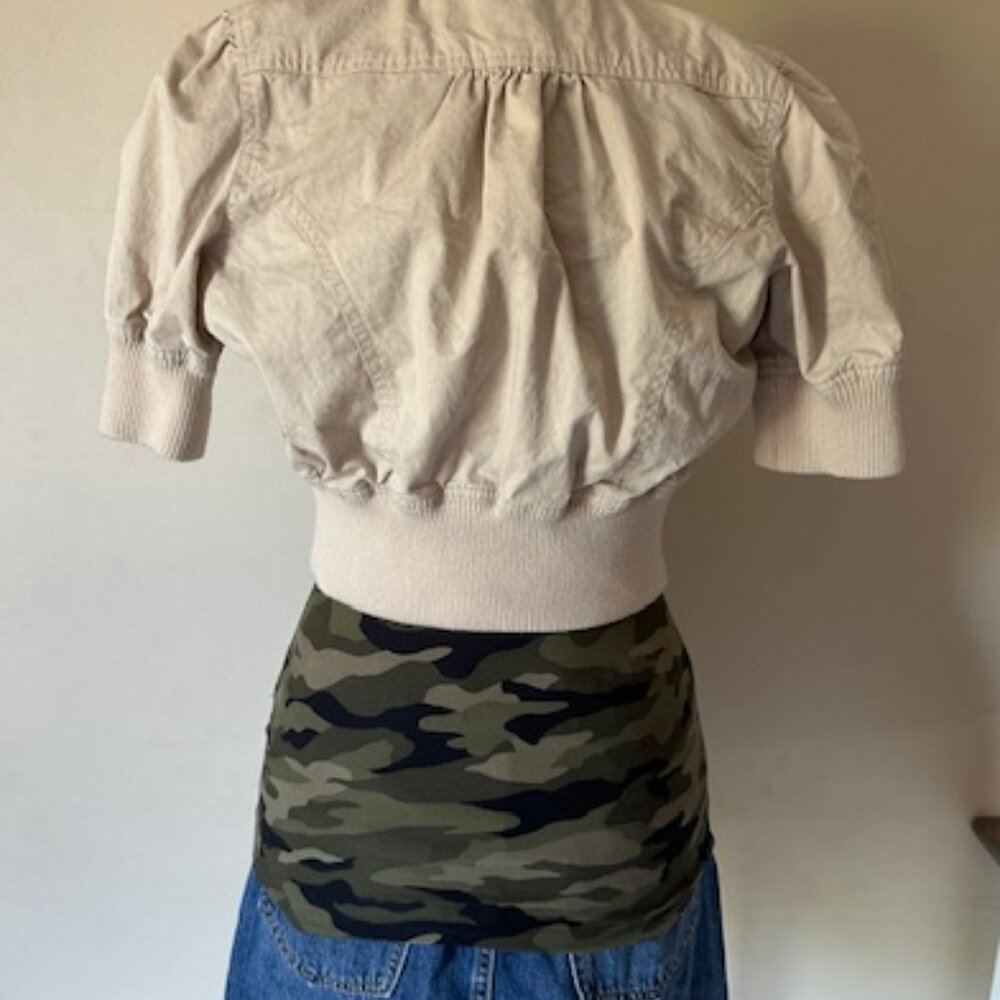 Tan Short Sleeve Cropped Jacket  8506 - Picture 4 of 6